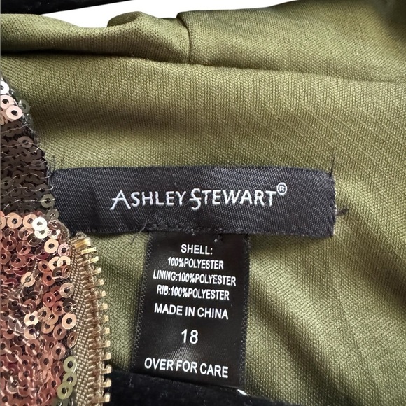 Ashley Stewart Women’s Sequin Camouflage Bomber Jacket with Hood Sz 18 - Picture 3 of 5